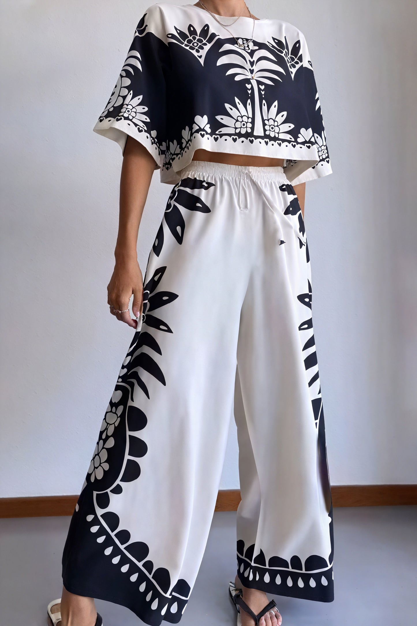 Top y Pantalón Floral de Tiro Alto