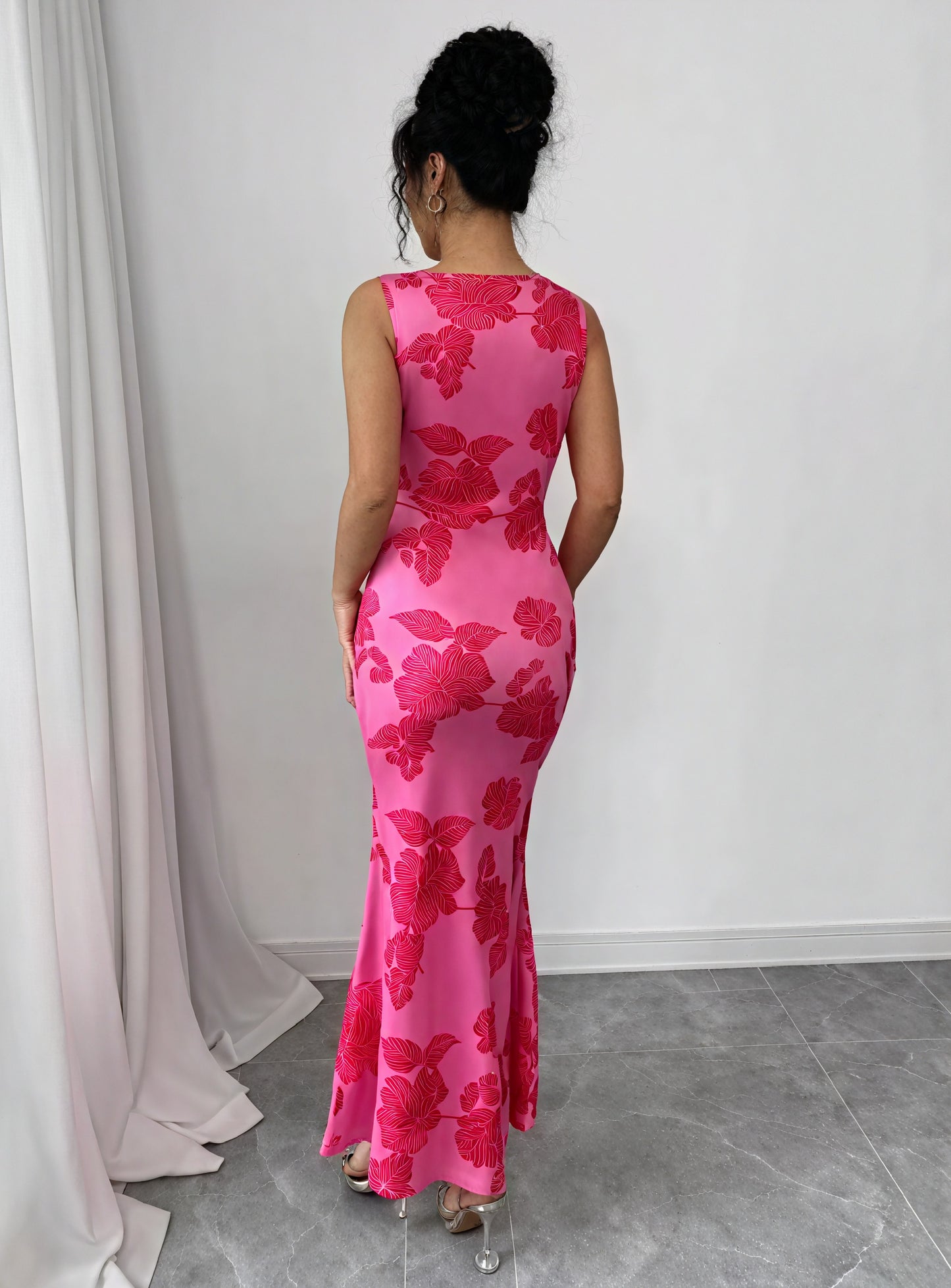 Elegancia floral: vestido para momentos inolvidables
