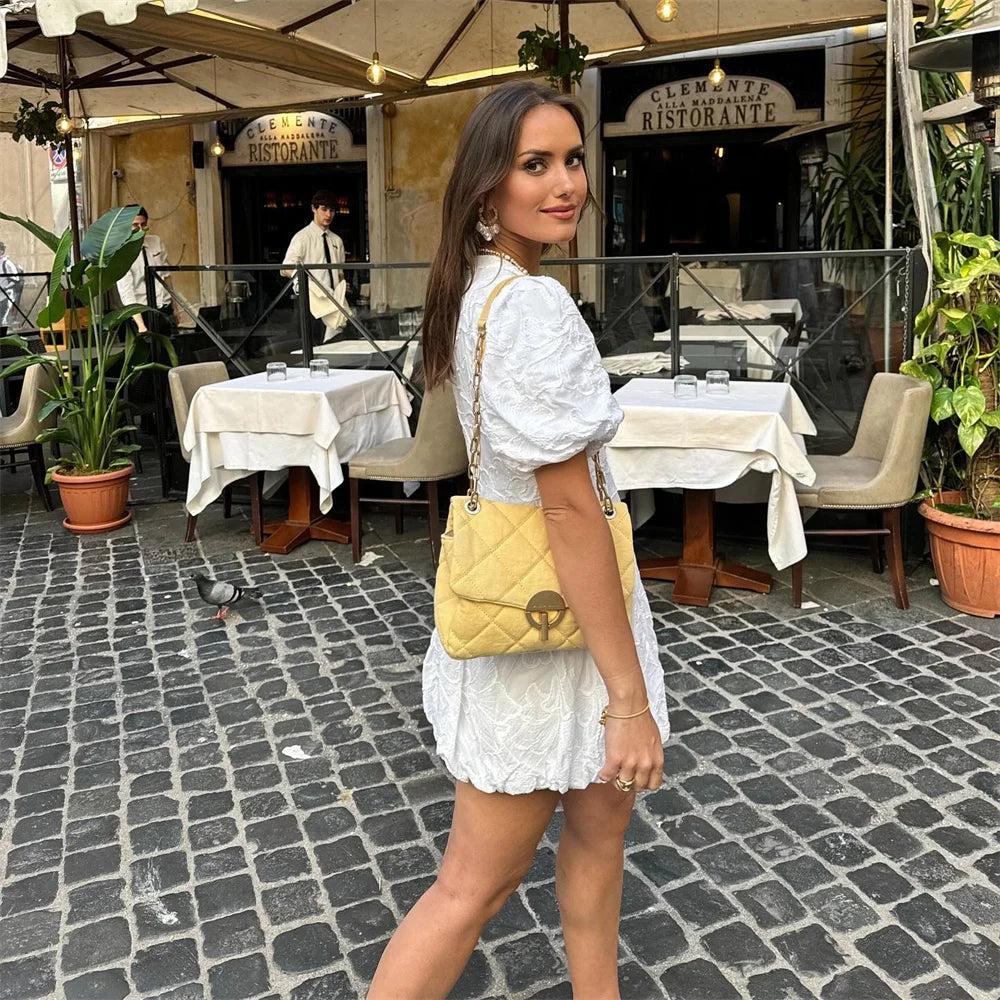 Vestido Blanco de Mujer con Escote V, Mangas Cortas y Bordado, Estilo Veraniego-83645-c14c046f-ac50-4375-945c-829d78cd6690