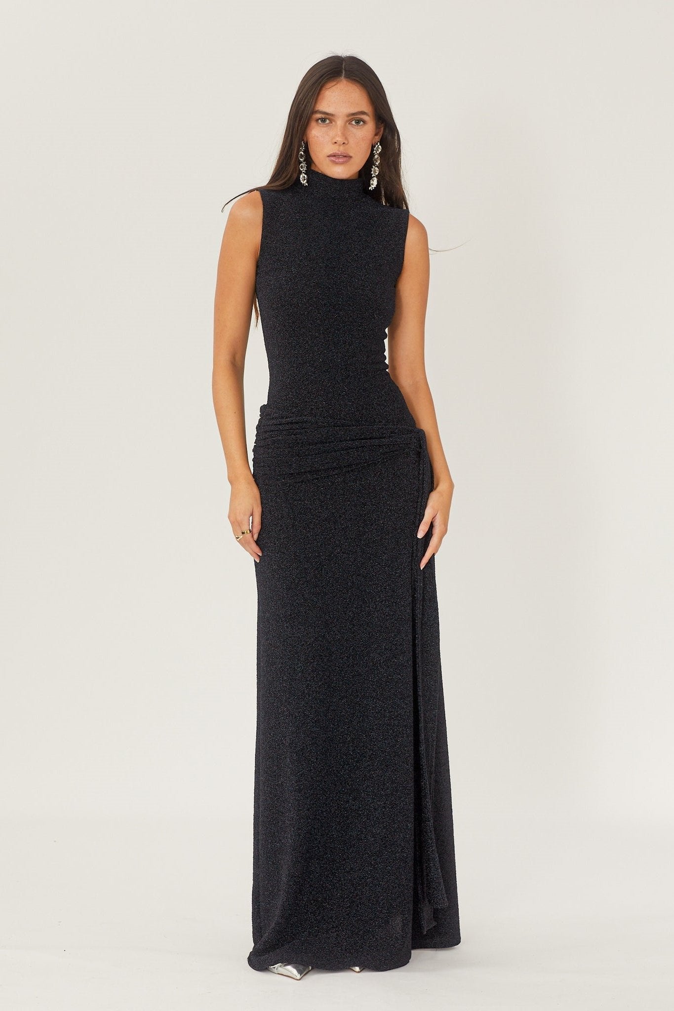 Vestido Largo Elegante con Cinturón
