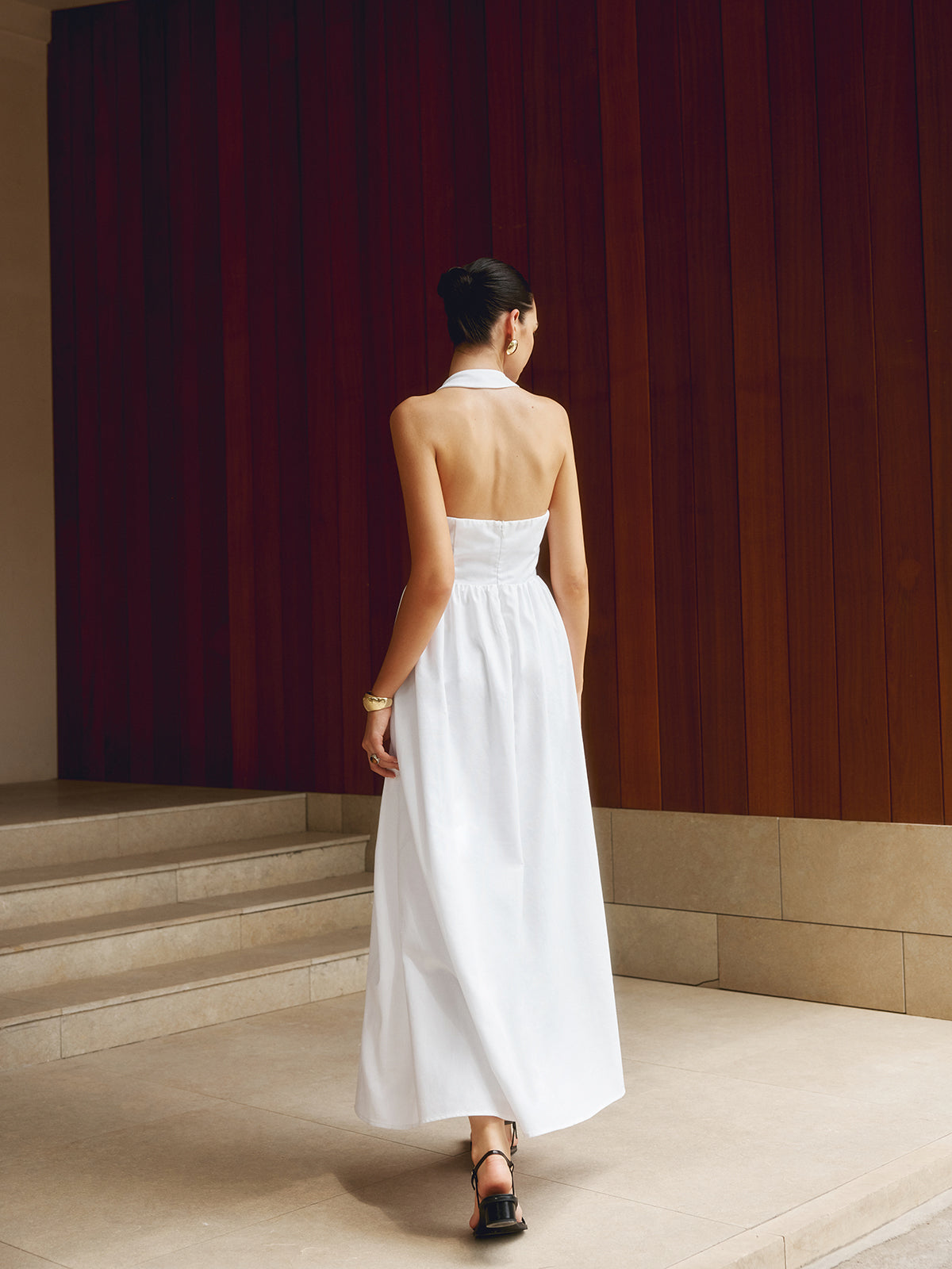 Vestido Halter Elegante – Silueta A-Line