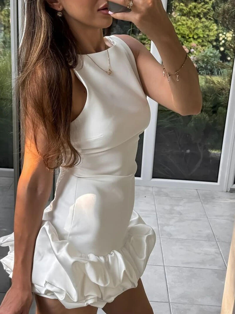 Vestido Mini con Volantes Dinámicos