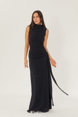 Vestido Largo Elegante con Cinturón