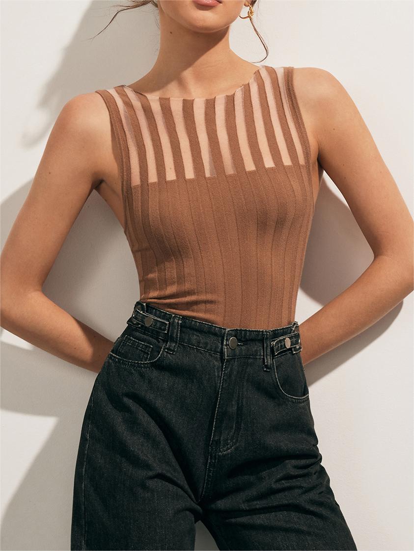 Top sin Mangas Texturizado con Detalle Sheer