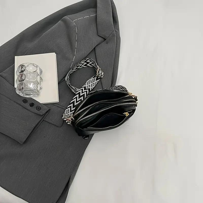 Bolso Bandolera Chic con Correa Geométrica