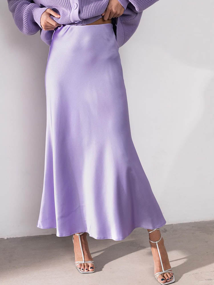 Falda Midi Fluida de Diseño Minimalista
