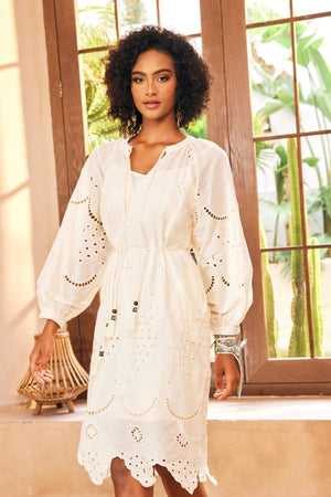Vestido Midi Bordado con Cintura Ajustable