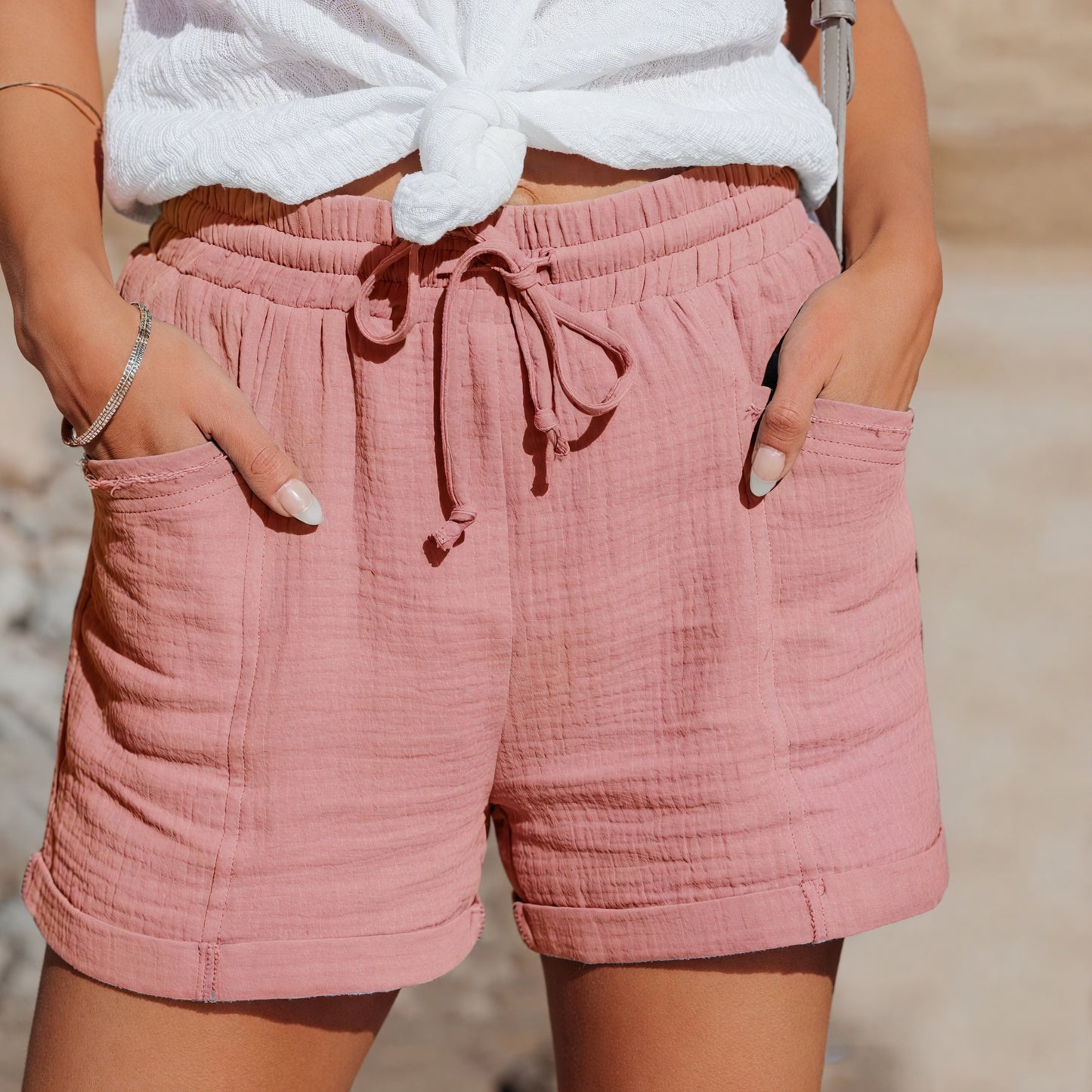Shorts de Mujer Ligeros con Cordón Ajustable, Bolsillos y Dobladillo Enrollado-65920-3e0616b2-f086-47db-97ae-657b30fad4ba