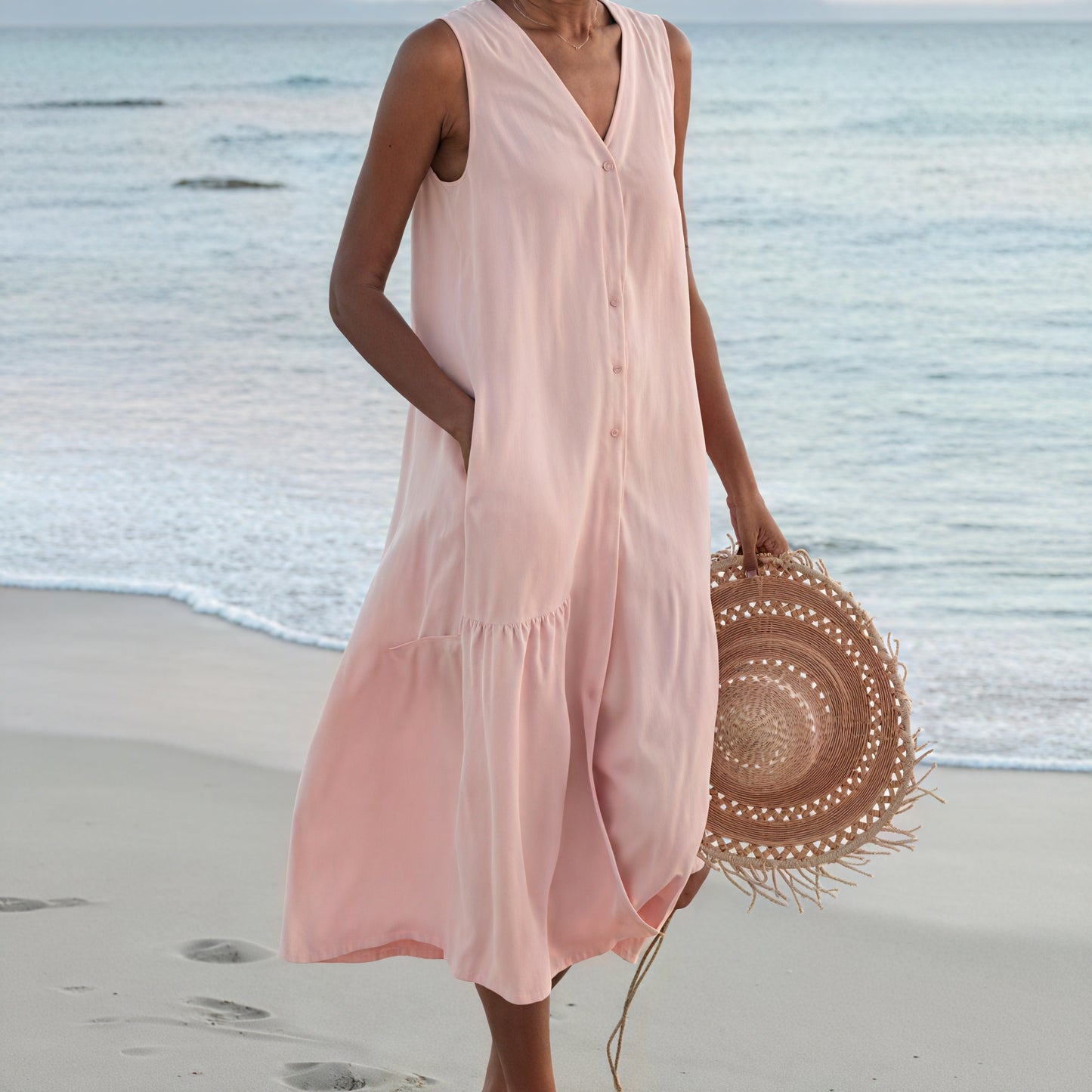 Vestido Midi Fluido Sin Mangas – Escote V, Abotonado, Bolsillos Laterales-67015-a78a7dad-652e-4309-8f3b-b75ddf8a9f6e