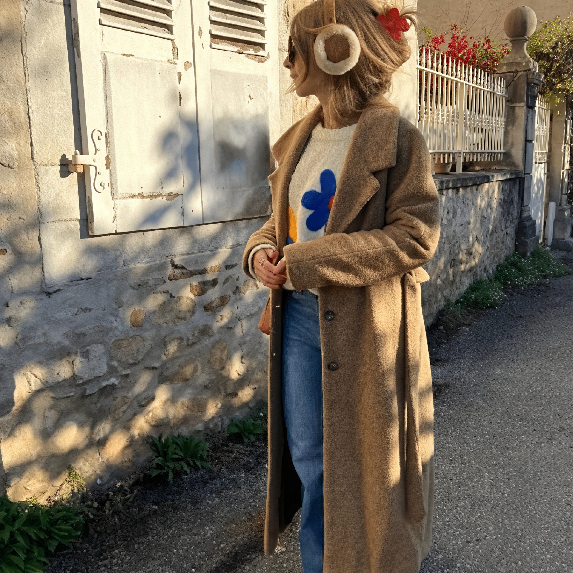 Suéter Oversized con Apliques Florales