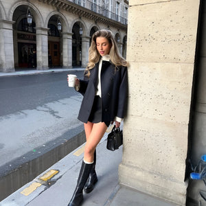 Chaqueta exterior versátil y sofisticada