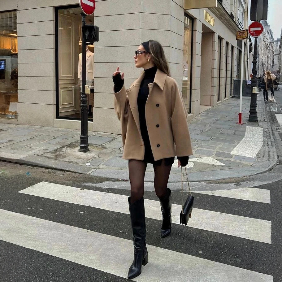 Chaqueta exterior versátil y sofisticada