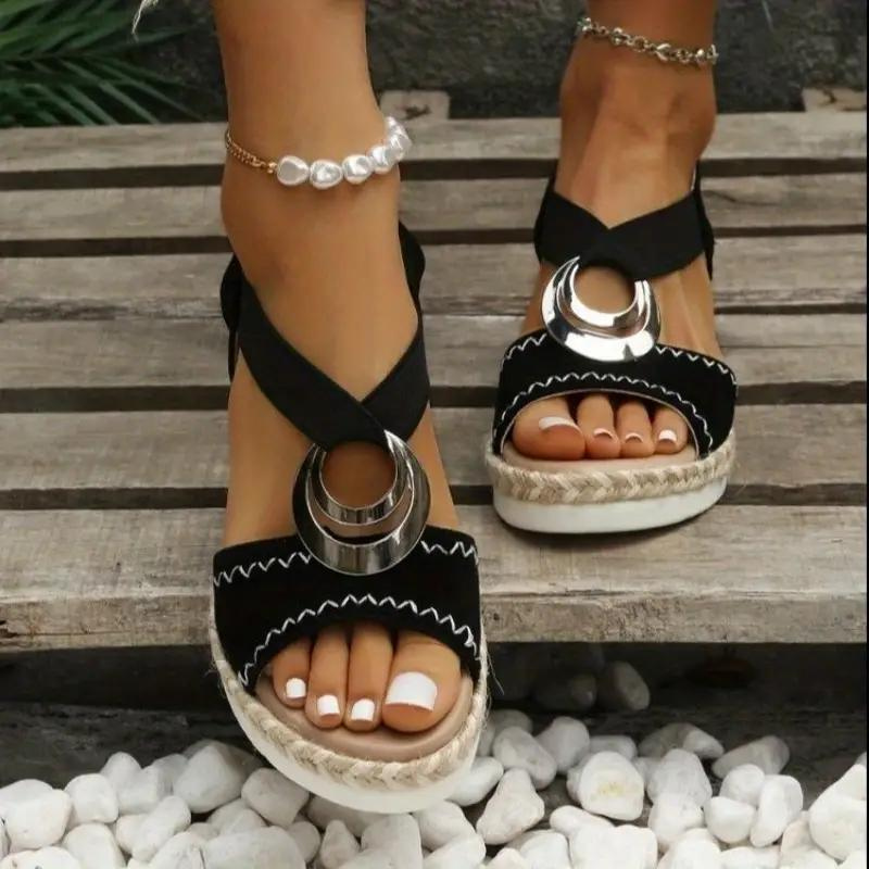Sandalias Plataforma Tejida con Detalle Metálico