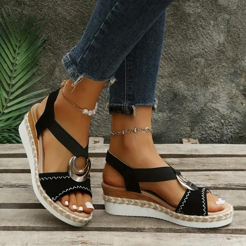 Sandalias Plataforma Tejida con Detalle Metálico