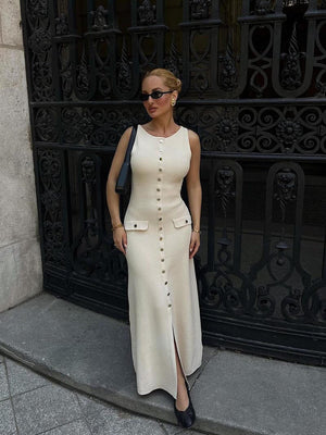 Vestido Midi Tejido con Botones Metálicos