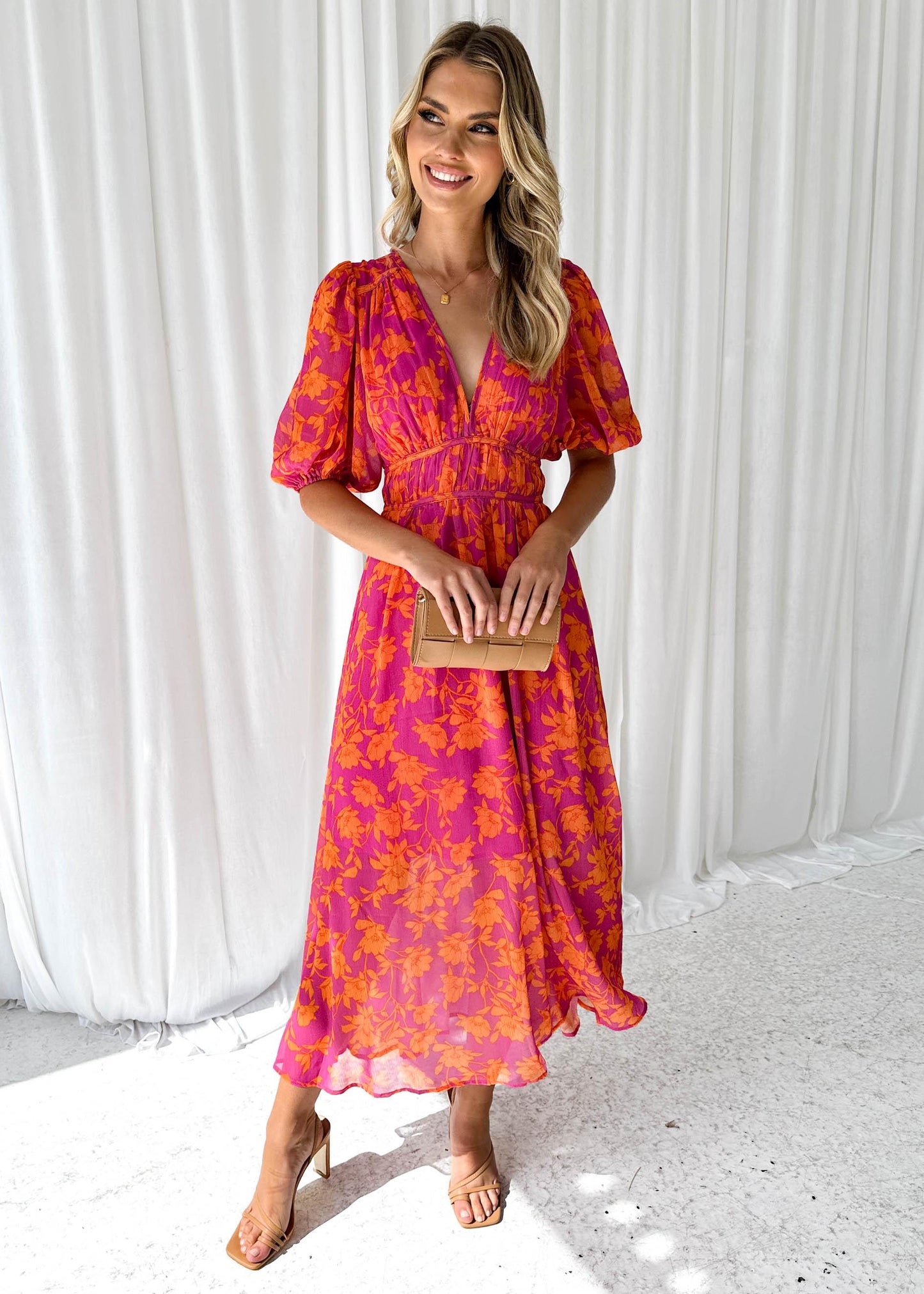 Vestido Maxi Floral para Mujer – Escote V, Manga Corta, Silueta Fluida, Vela Official-83294-78cd39b5-1211-42ad-a84b-9fe4c05bea2e