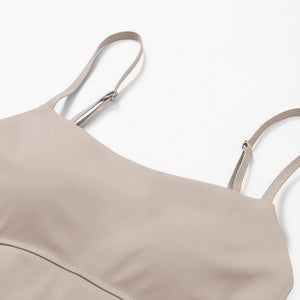 Vestido Deportivo Chic con Abertura Lateral