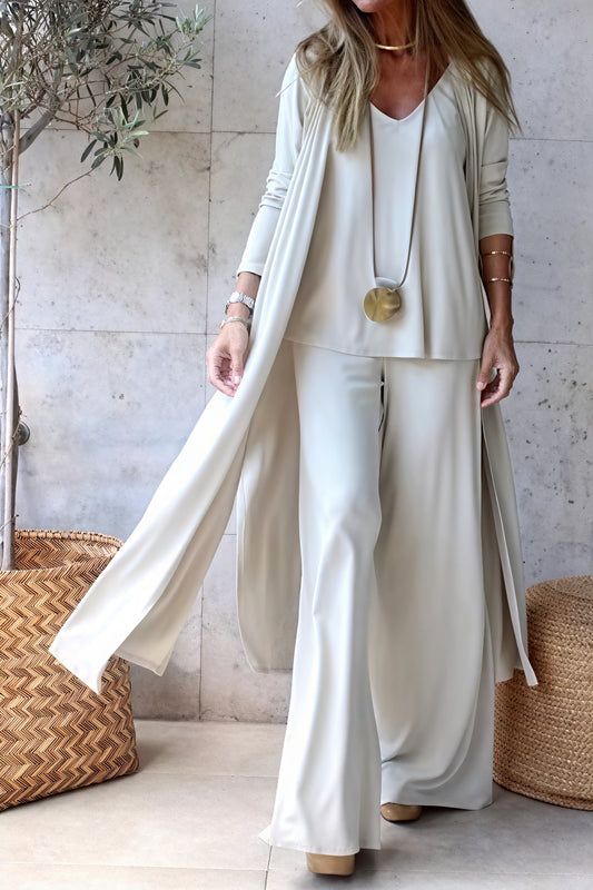 Conjunto Sofisticado: Top, Pantalón y Kimono
