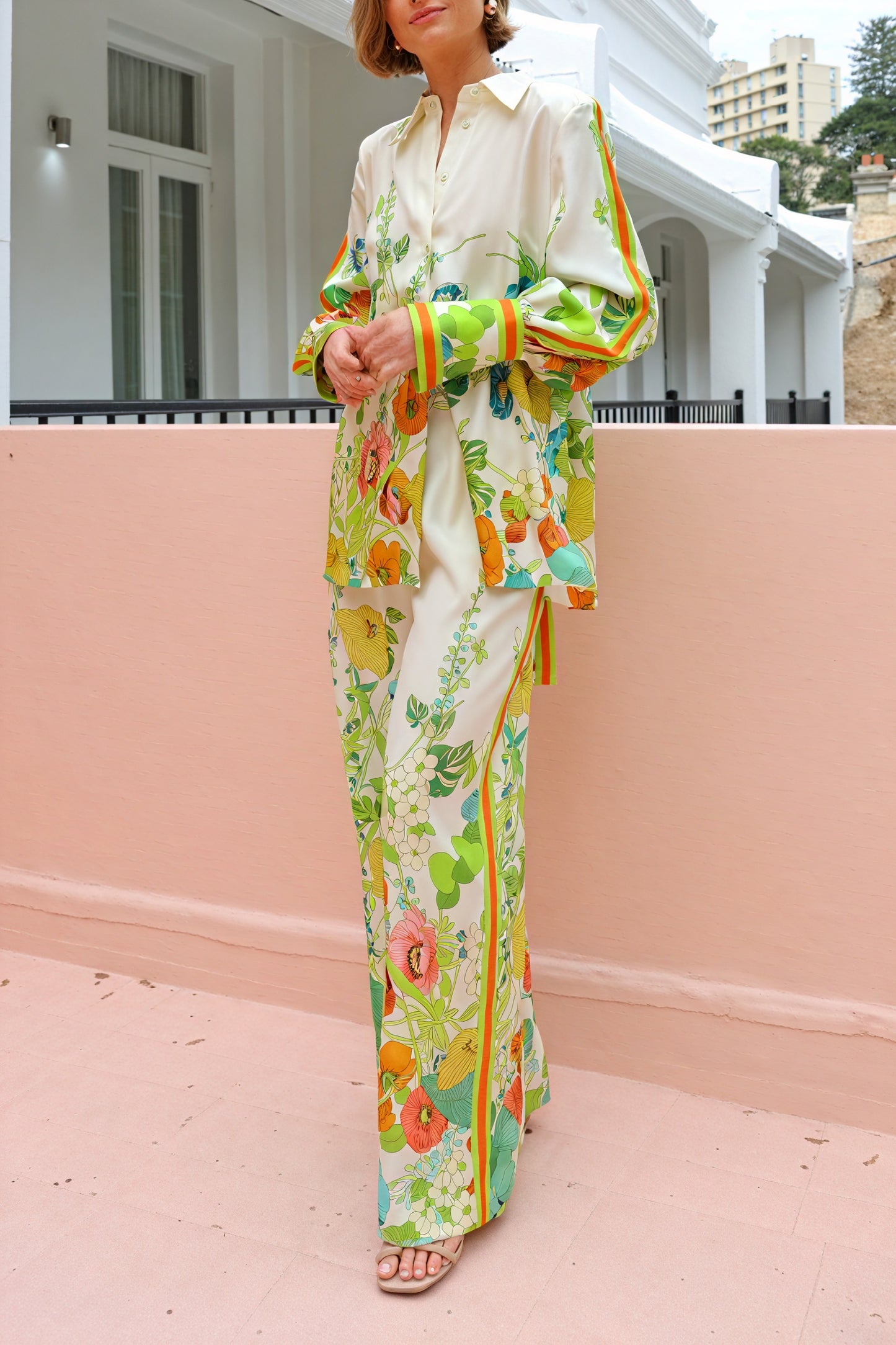 Traje Floral Estampado de Pierna Ancha