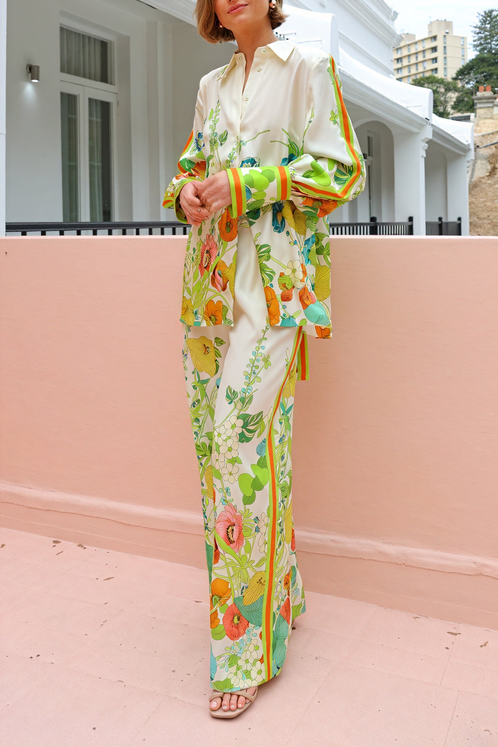 Traje Floral Estampado de Pierna Ancha