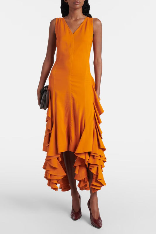 Vestido Moderno con Volantes Asimétricos