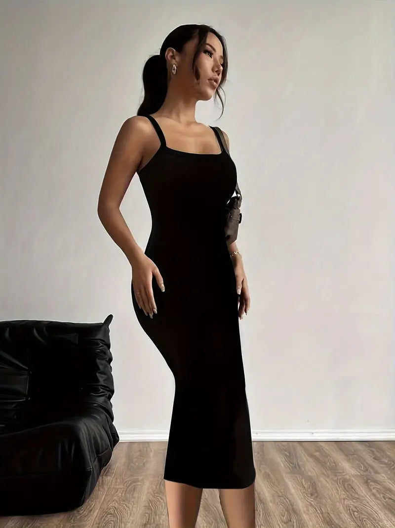 Vestido Midi Minimalista con Tirantes Ajustables