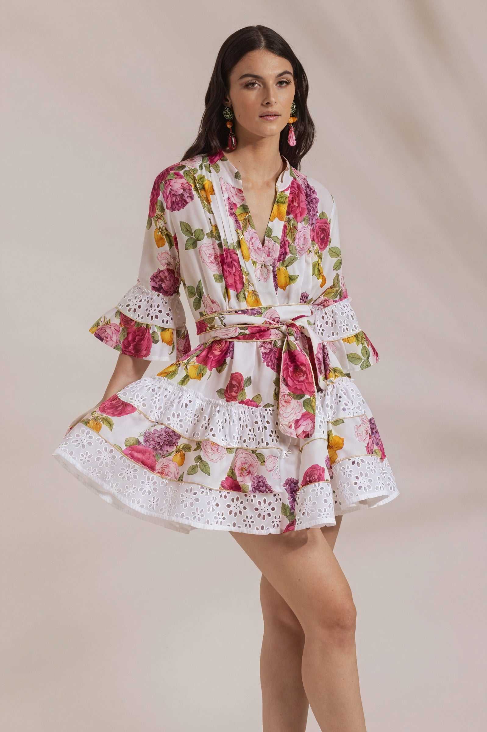 Vestido Floral Estilo Envolvente con Volantes
