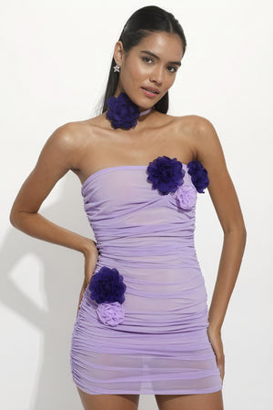 Mini Vestido Fruncido con Detalles Florales