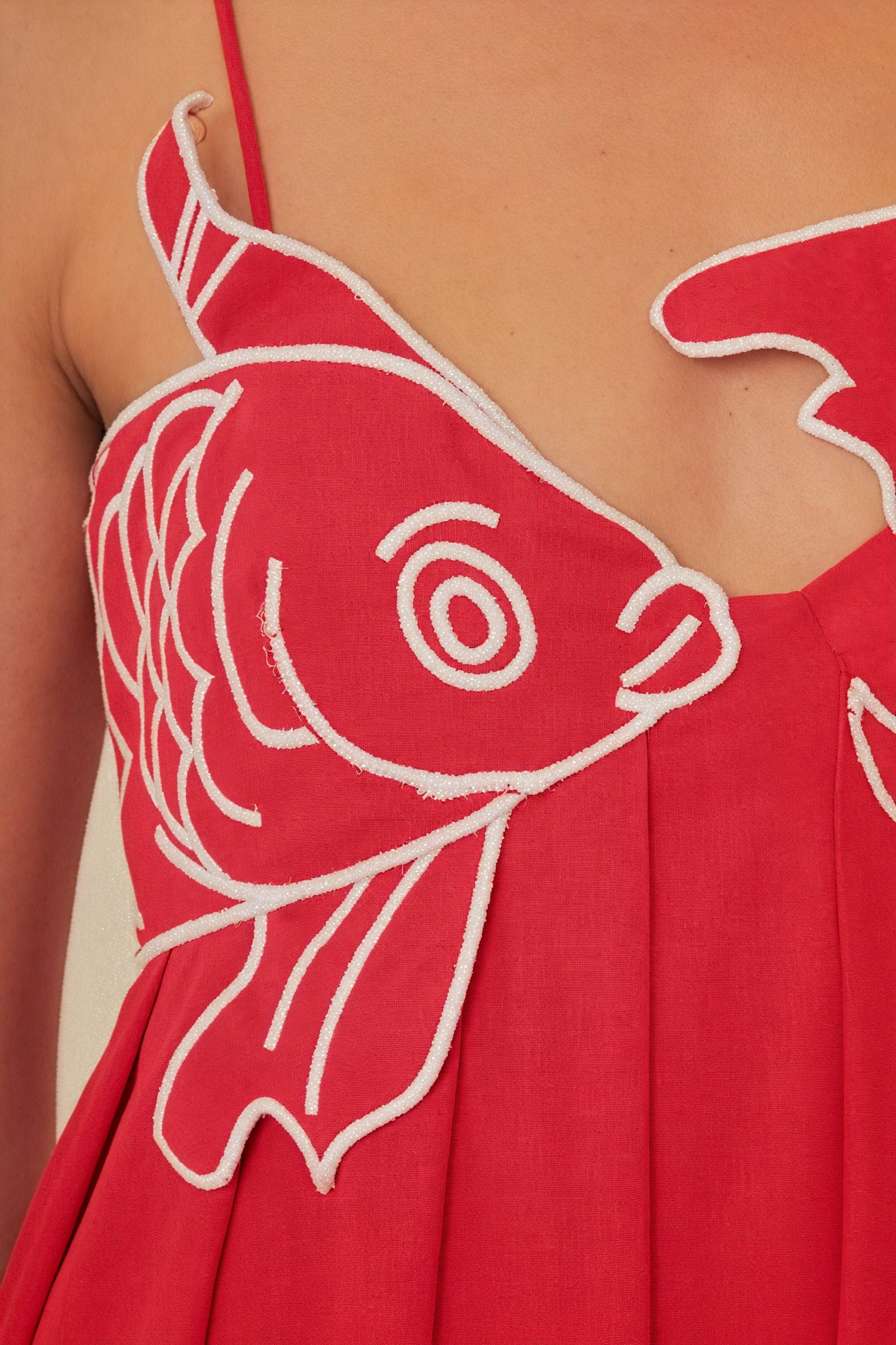 Vestido Largo con Detalle de Pez