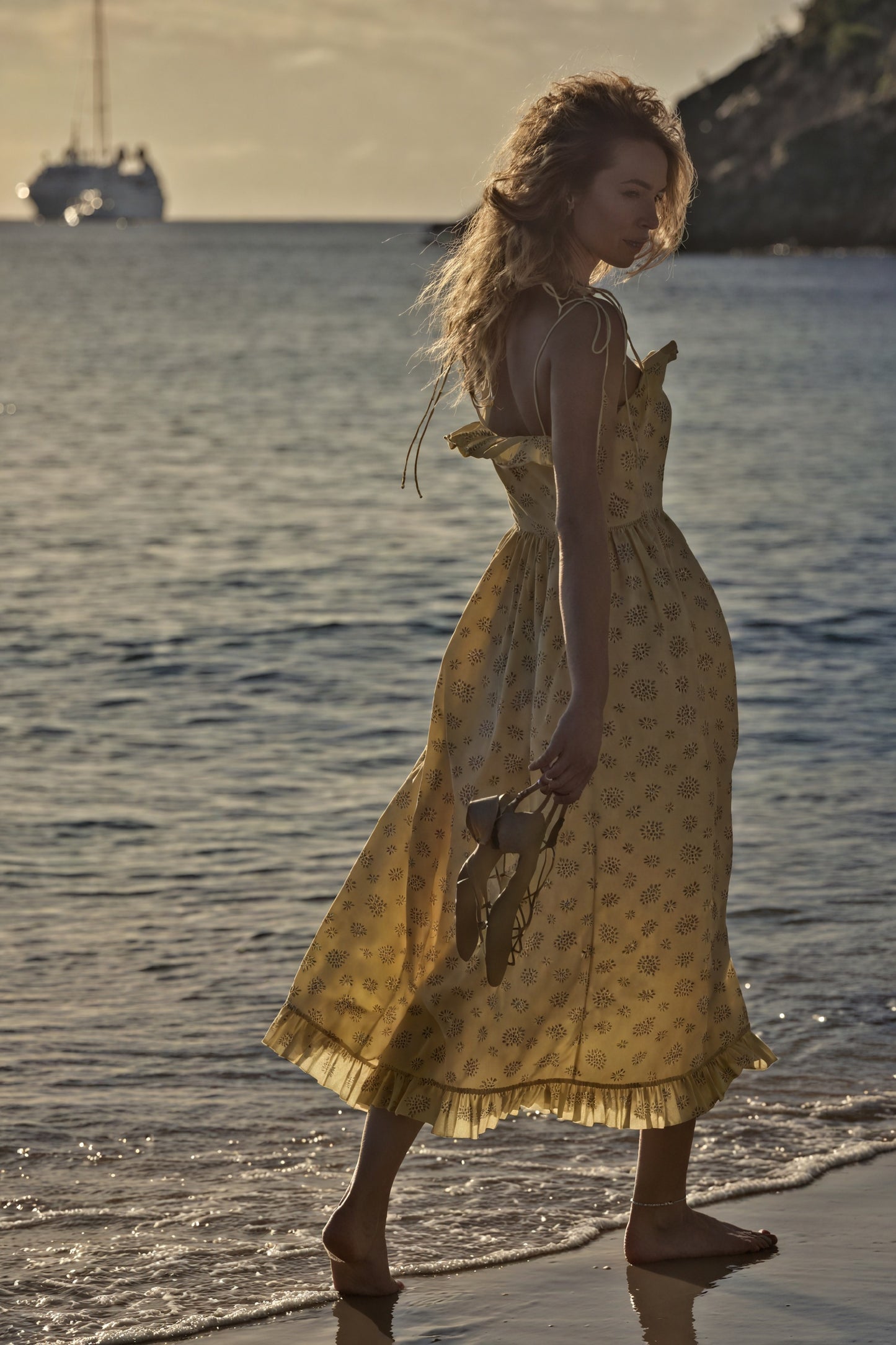 Vestido Midi Estampado Floral Romántico
