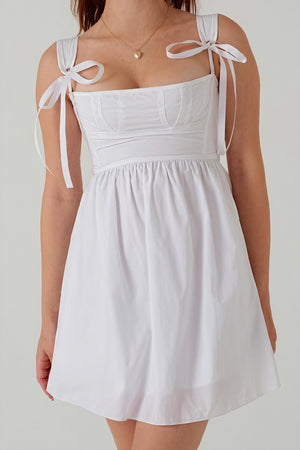 Vestido Mini con Lazos Delicados