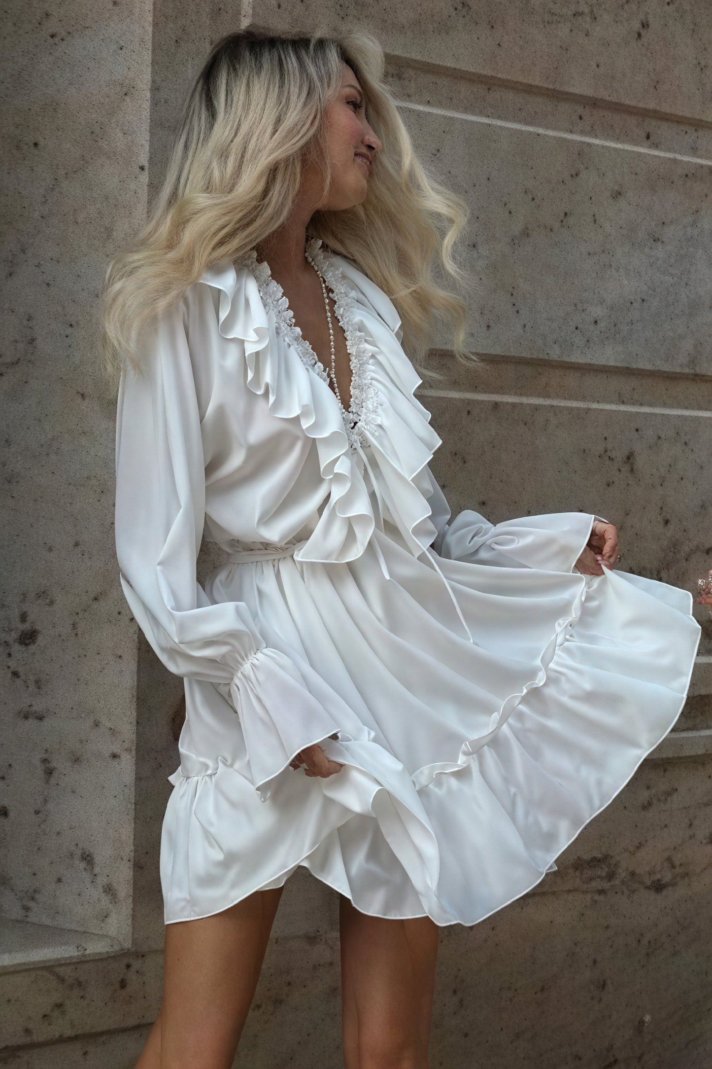 Vestido Mini Romántico con Volantes