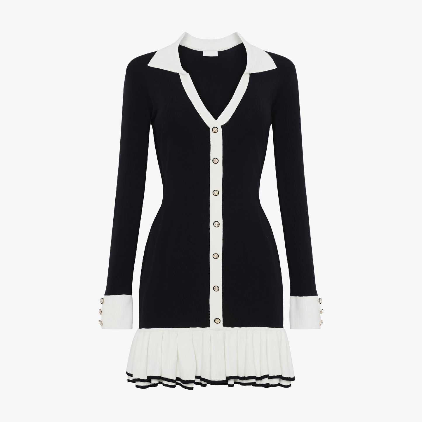 Elegancia Tejida: Vestido con Detalles Dorados