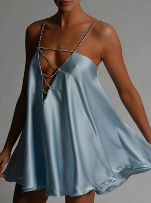 Vestido Mini Fluido con Detalles de Cadena