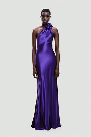 Vestido de Noche con Rosa Escultural
