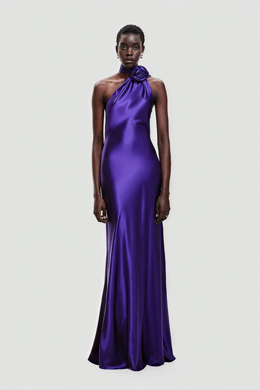 Vestido de Noche con Rosa Escultural