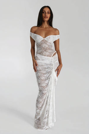 Vestido Maxi Detalle de Encaje y Abertura