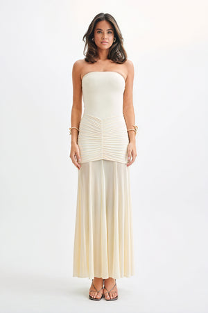 Vestido Maxi Strapless con Detalle Fruncido