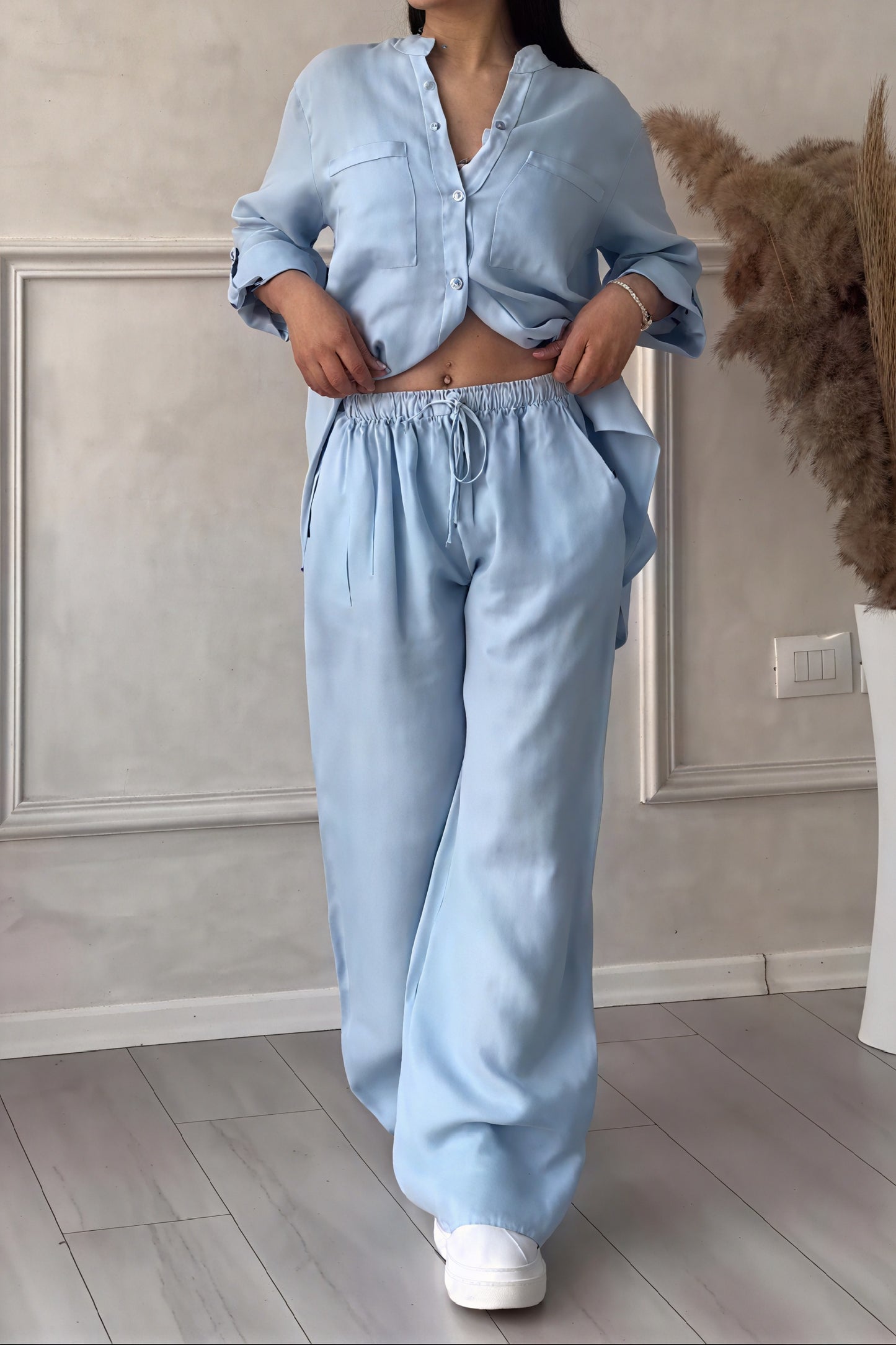 Conjunto Sofisticado: Comodidad y Estilo en Armonía