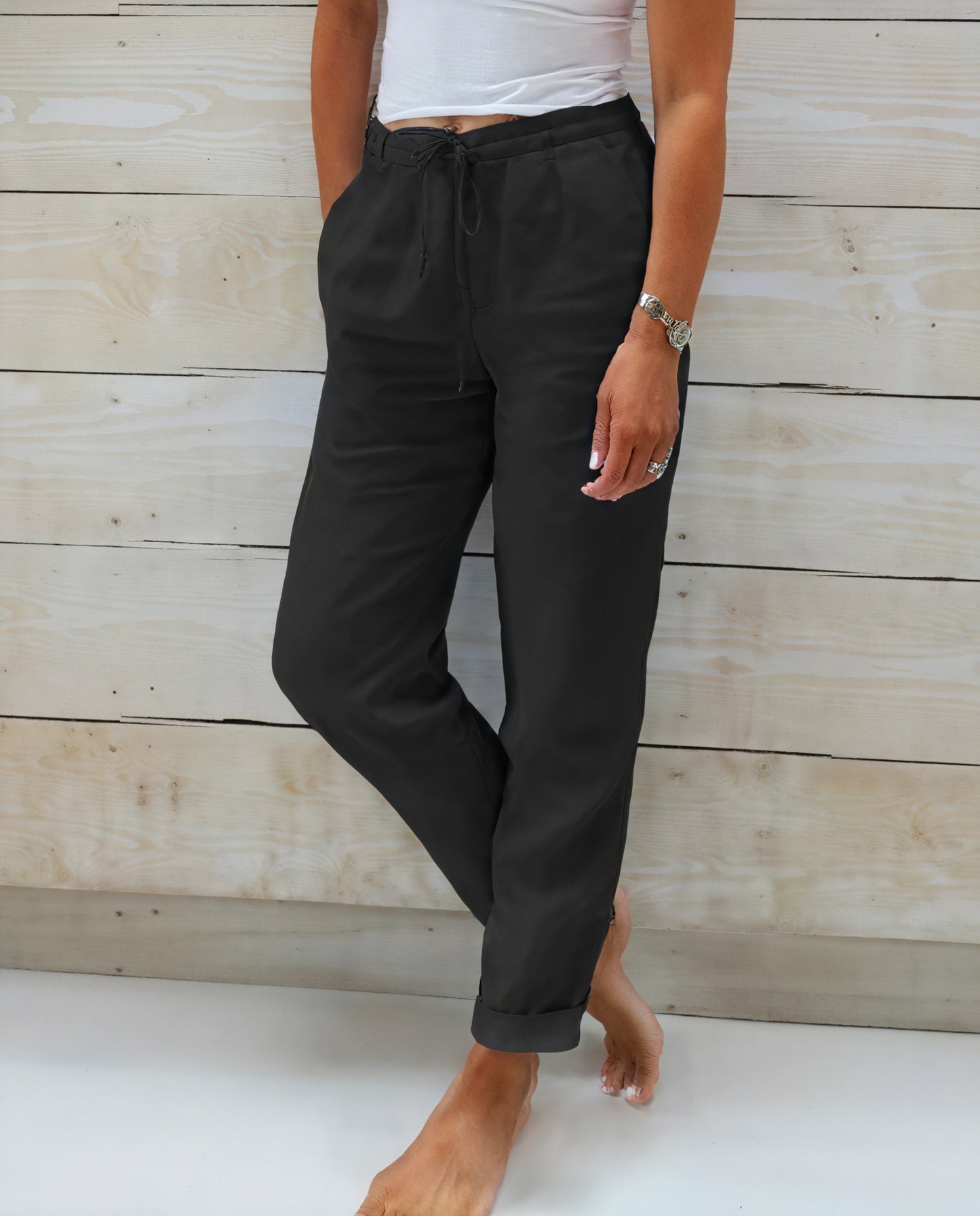 Pantalones de Corte Relajado y Cintura Ajustable