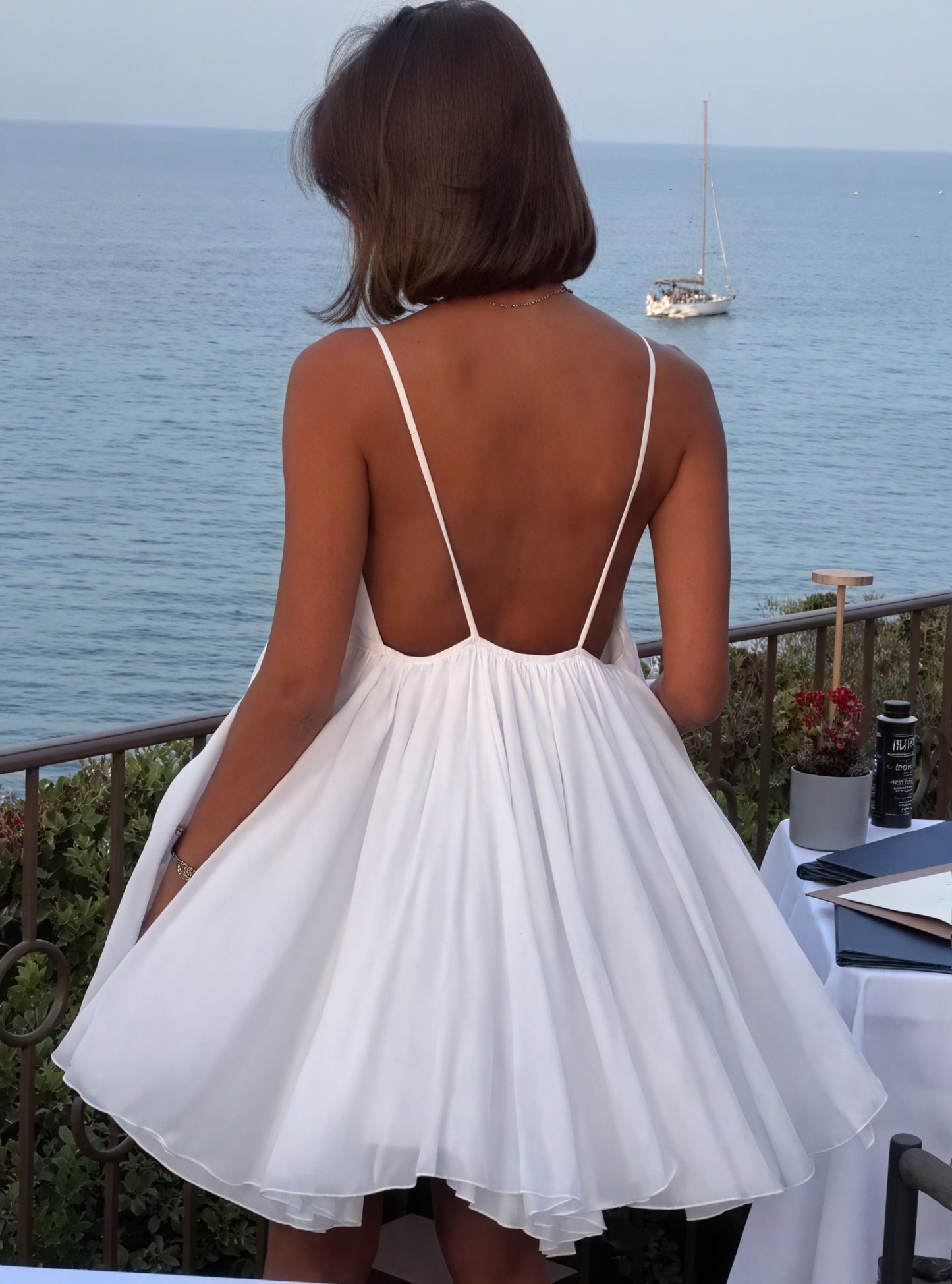 Vestido Fluido Escote V Tirantes Finos Diseño Ligero Verano Elegante-81491-ad65e66b-9a14-4234-8ddb-8e1f05a61609