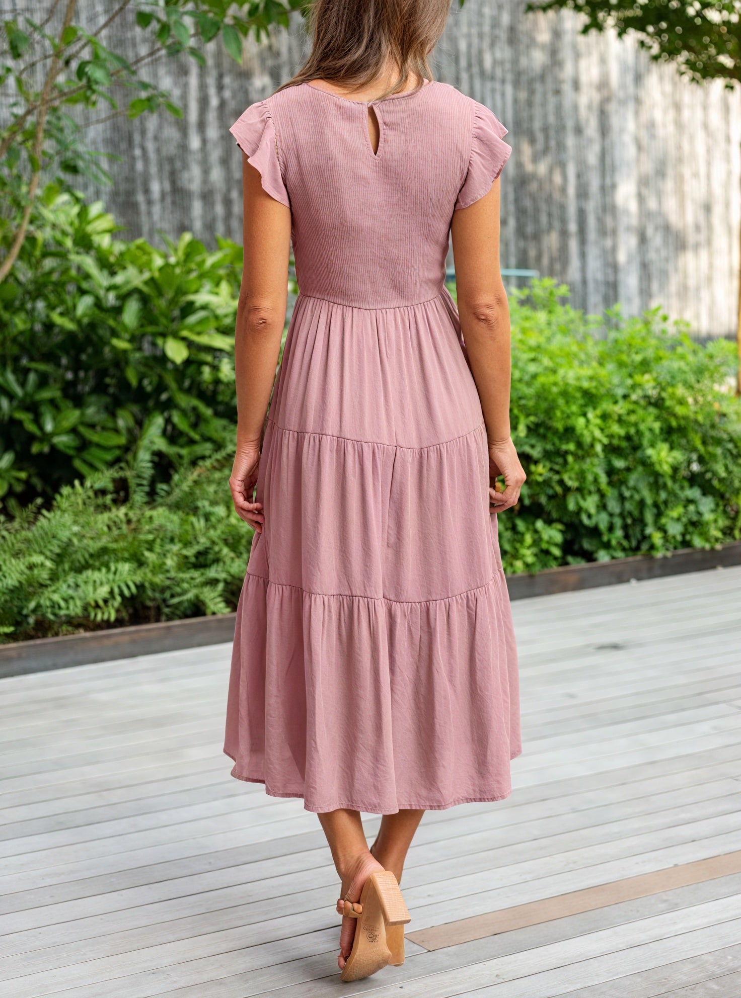 Vestido Fluido de Verano con Falda Escalonada, Mangas de Volantes y Cuello Redondo para Comodidad Diaria-81634-705bb2d7-229a-42a9-8f86-a547f807efc4