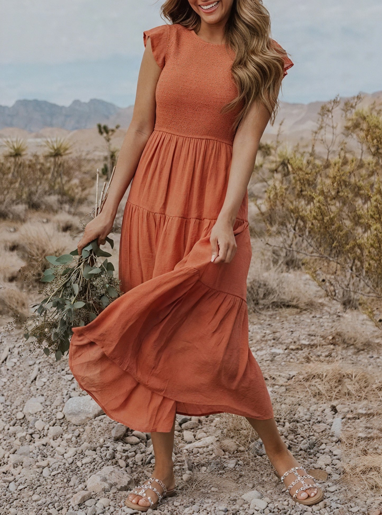 Vestido Fluido de Verano con Falda Escalonada, Mangas de Volantes y Cuello Redondo para Comodidad Diaria-81634-4f2aac0a-9fc8-4174-9d86-2f4bbb9b76b3