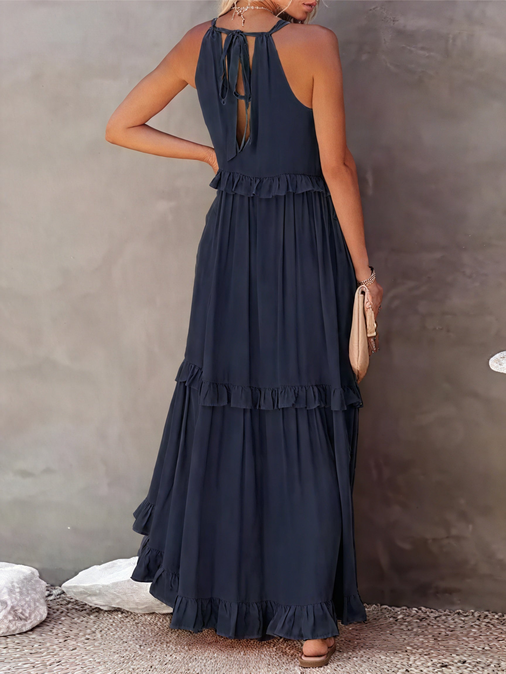 Vestido Maxi Halter con Volantes, Diseño Fluido y Tejido Ligero para Verano Casual y Elegancia Despreocupada-81649-b705a98f-5d2e-4093-991d-0c6bc168fb86