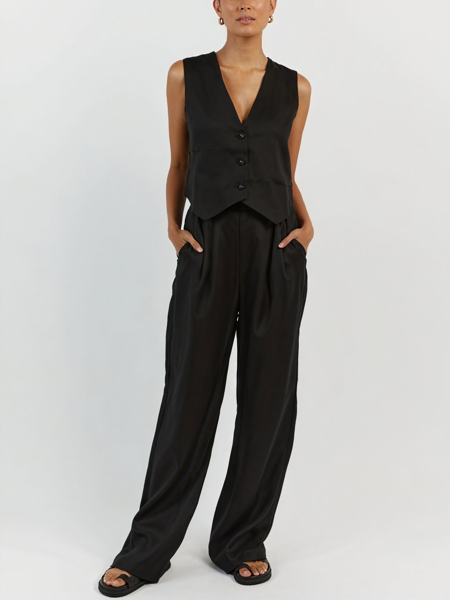 Conjunto Sofisticado: Chaleco y Pantalón de Pierna Ancha