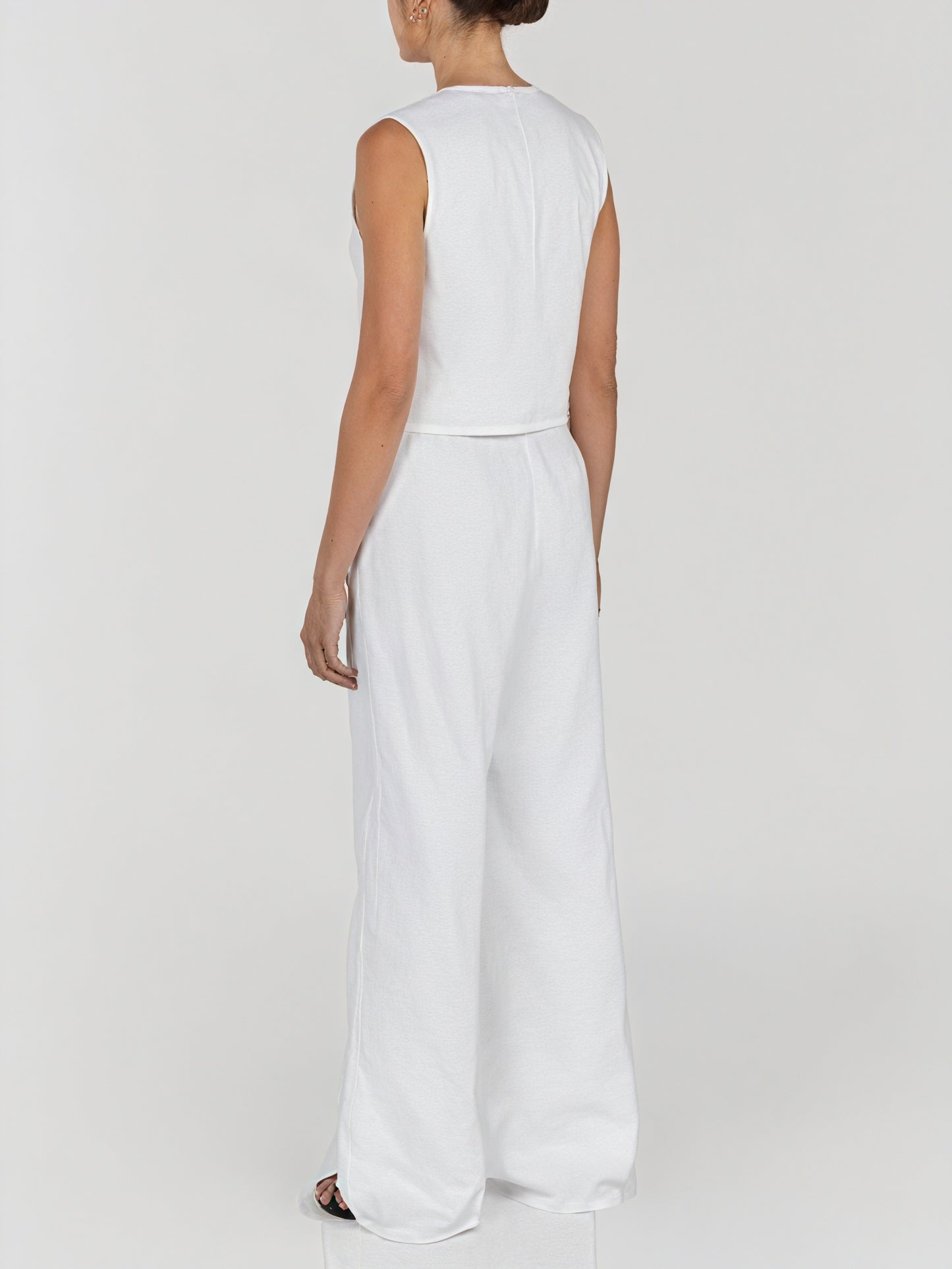 Conjunto Sofisticado: Chaleco y Pantalón de Pierna Ancha