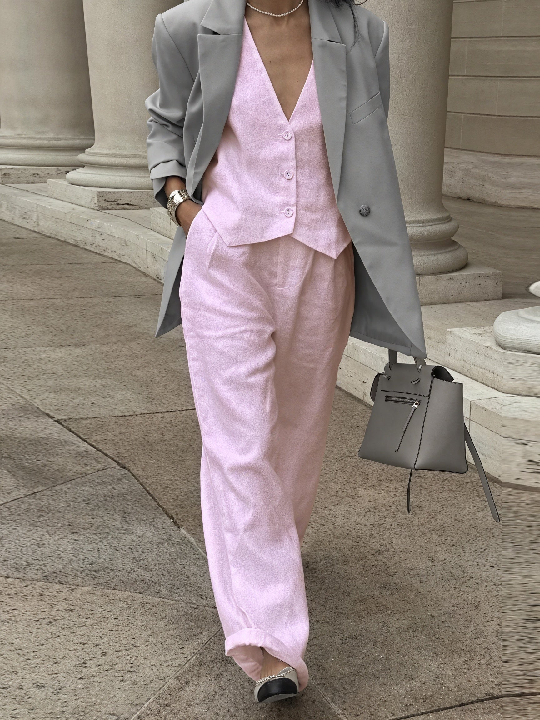 Conjunto Sofisticado: Chaleco y Pantalón de Pierna Ancha