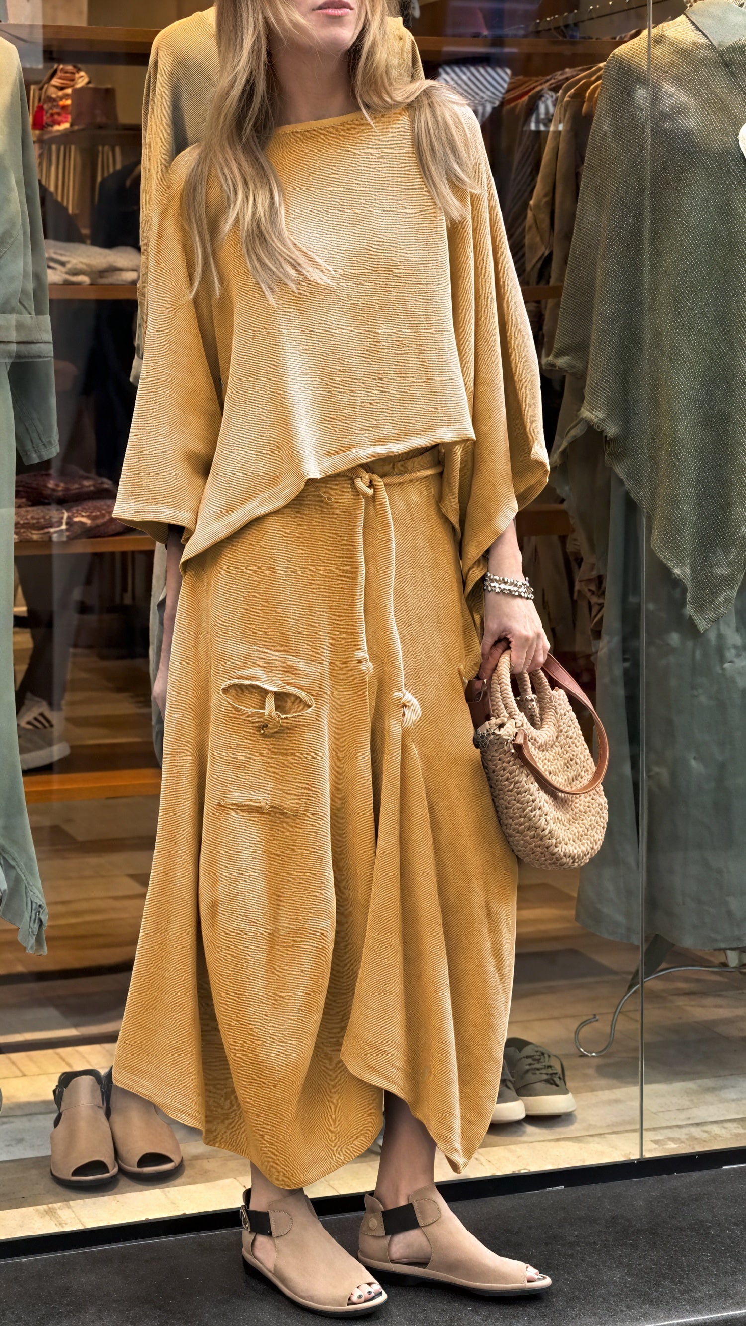 Conjunto Dos Piezas Mujer – Top y Pantalón Relaxed con Bolsillos y Cordón Ajustable-81991-54d68712-1473-4356-8e25-a177f387b72f