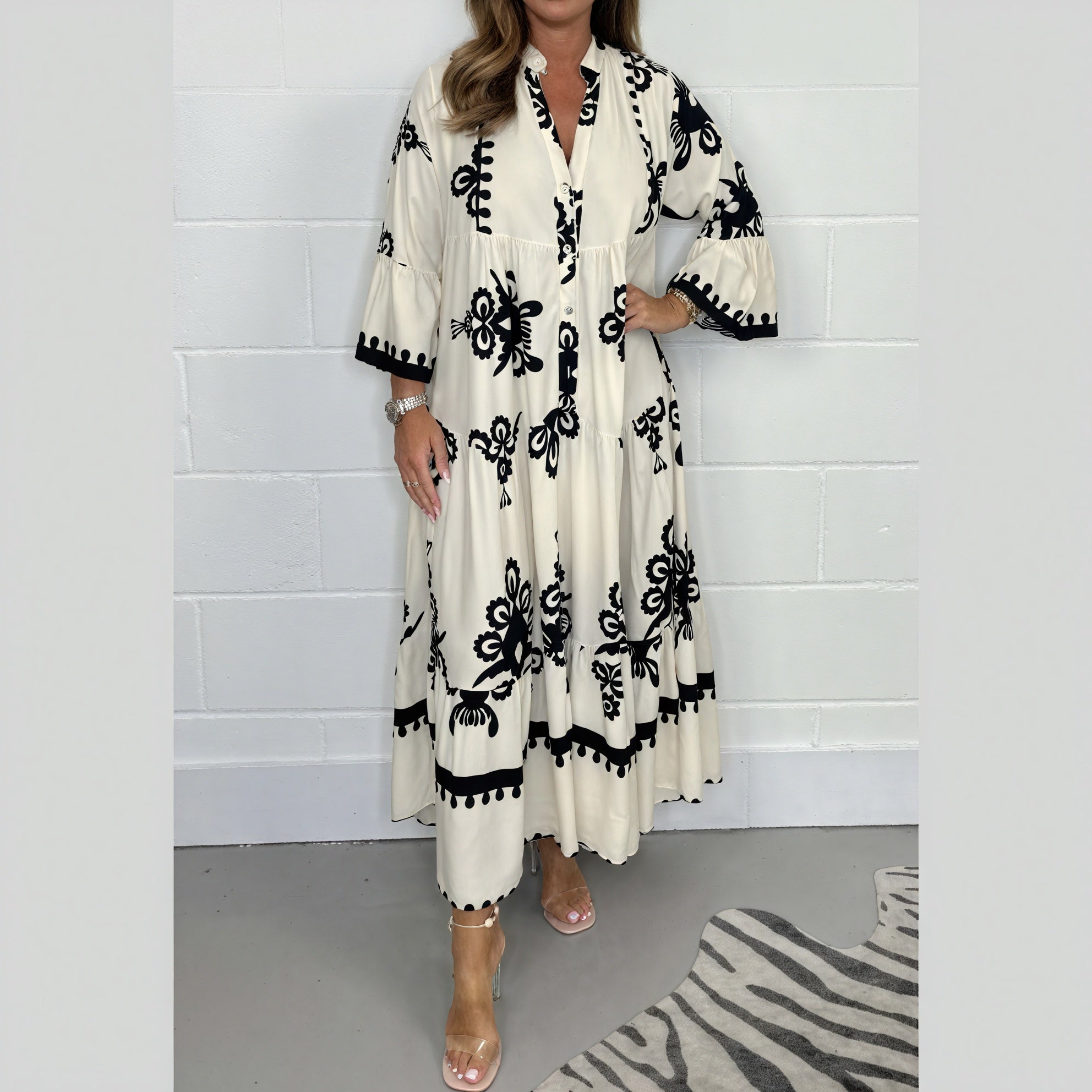 [Producto] Floral con Silueta Fluida y Detalles Encantadores