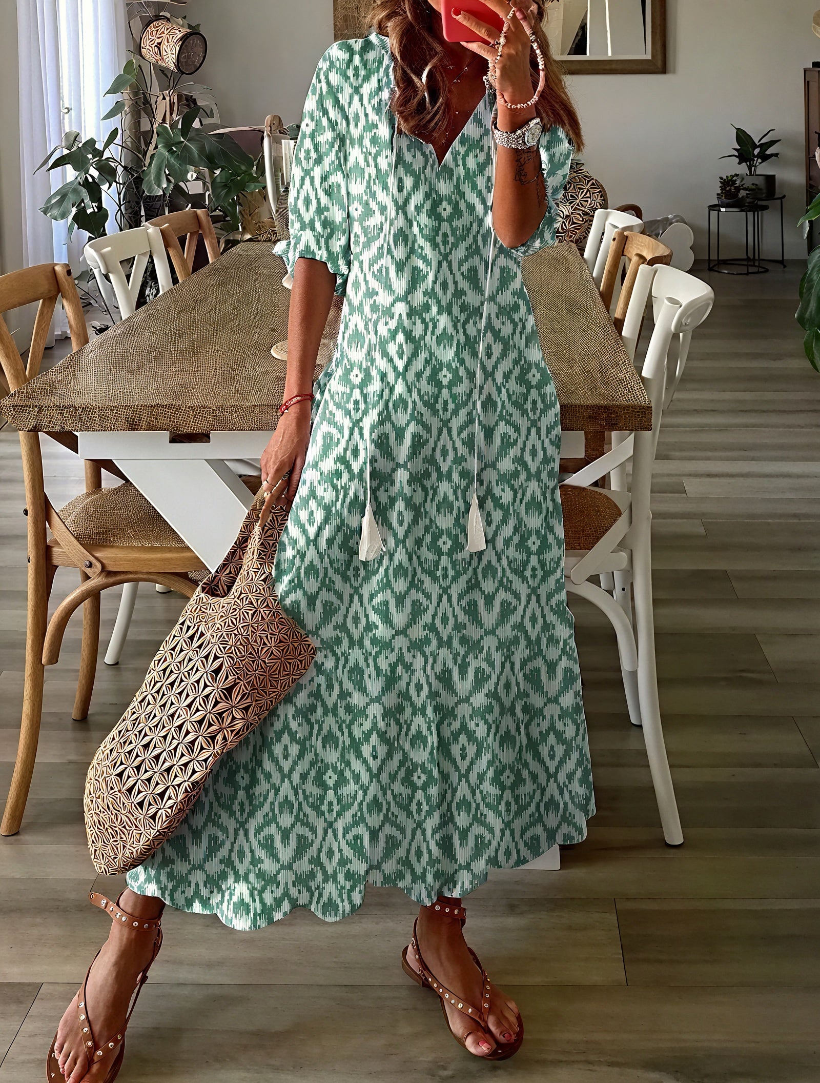 Vestido Fluido Estampado con Detalle de Volantes